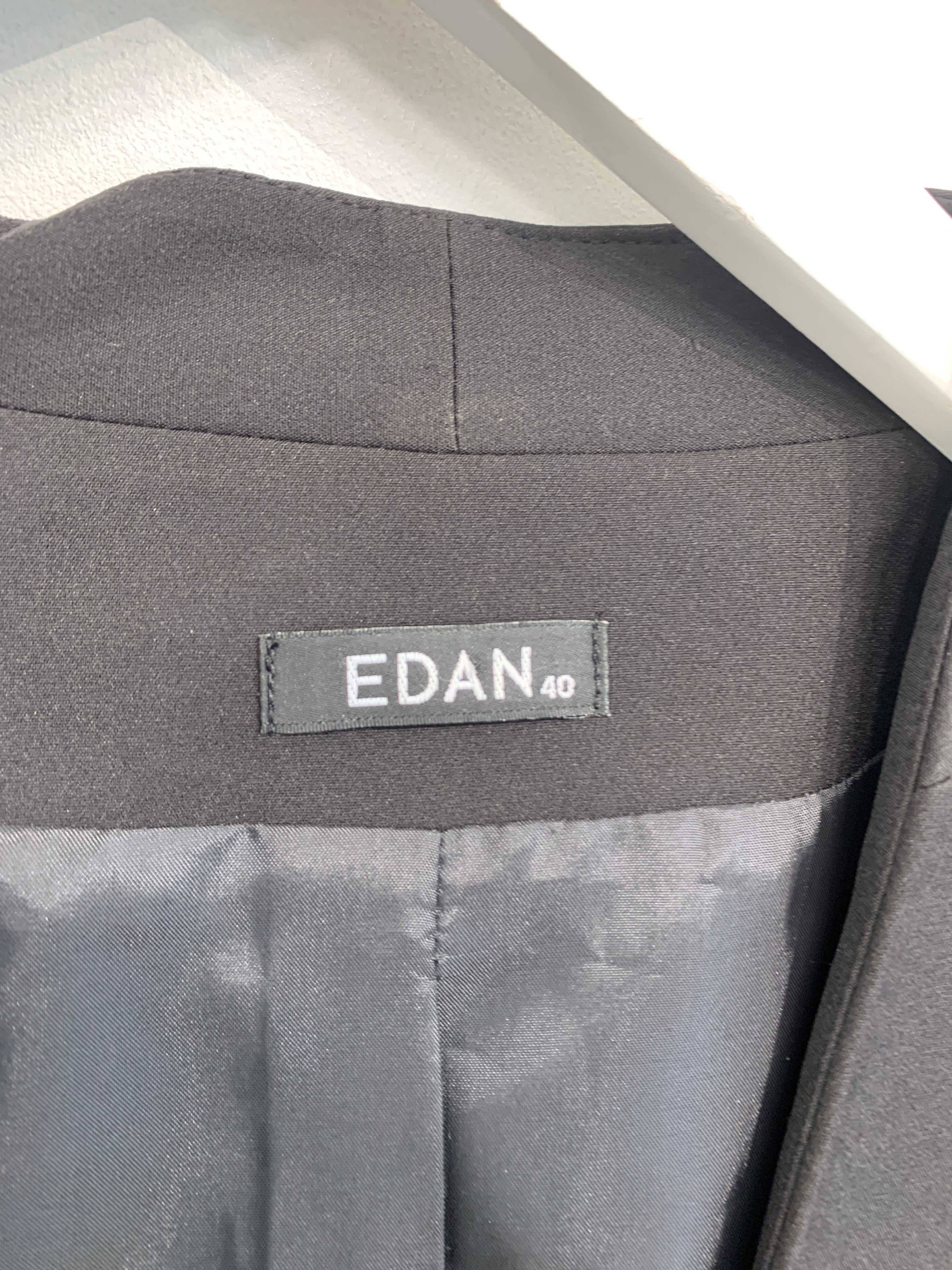 Edan Jakke